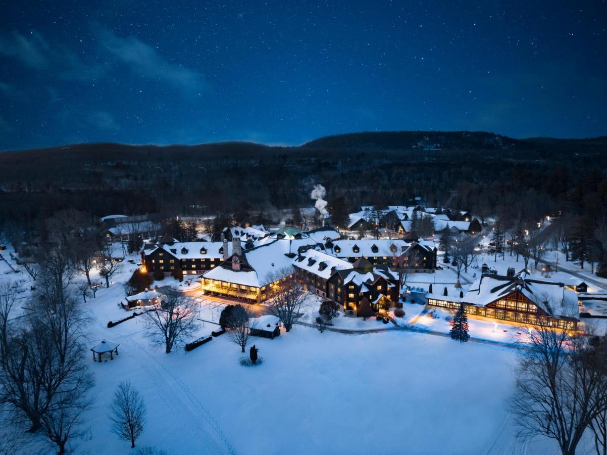 Fairmont Le Chateau Montebello Exterior foto